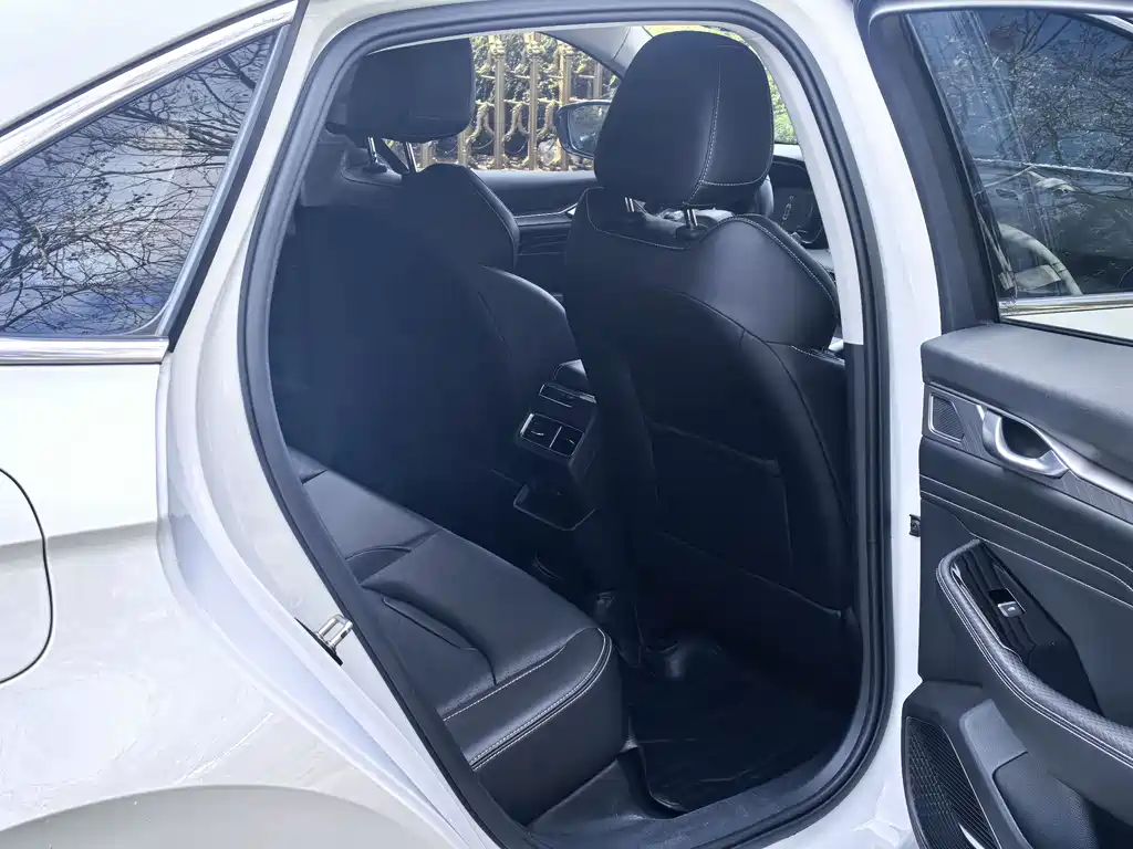 GEELY AUTOMOBILE XINGRUI