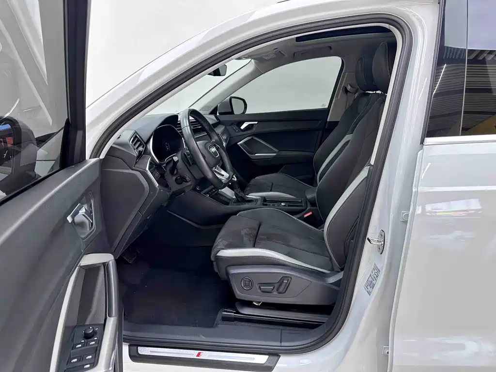 Audi Q3 — миниатюра 8