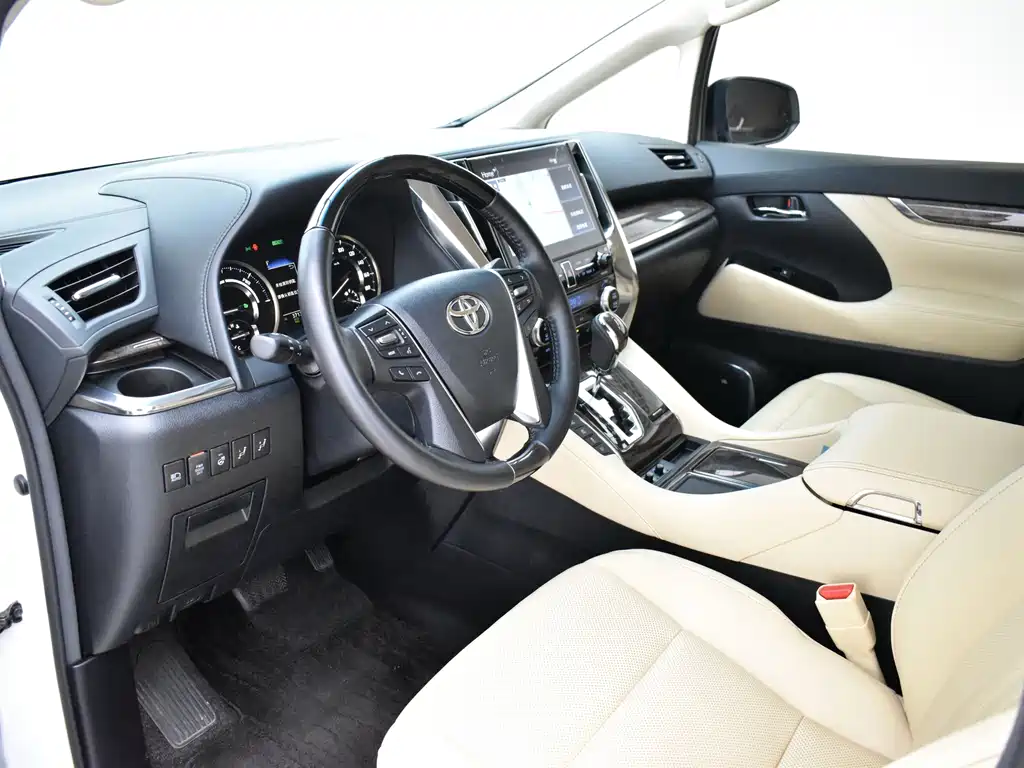 Toyota Vellfire — миниатюра 7