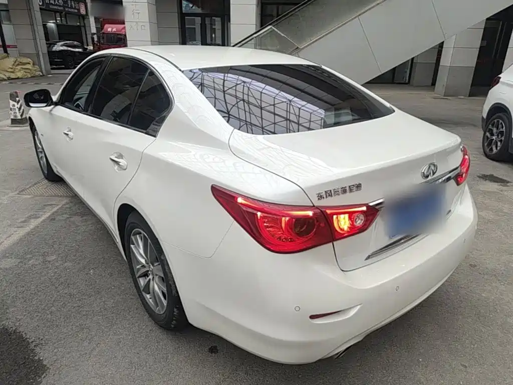 Infiniti Q50L — миниатюра 5