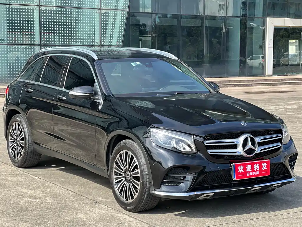 MERCEDES-BENZ GLC