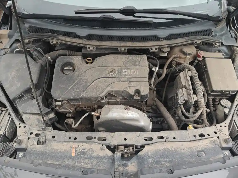 Buick Verano — миниатюра 10