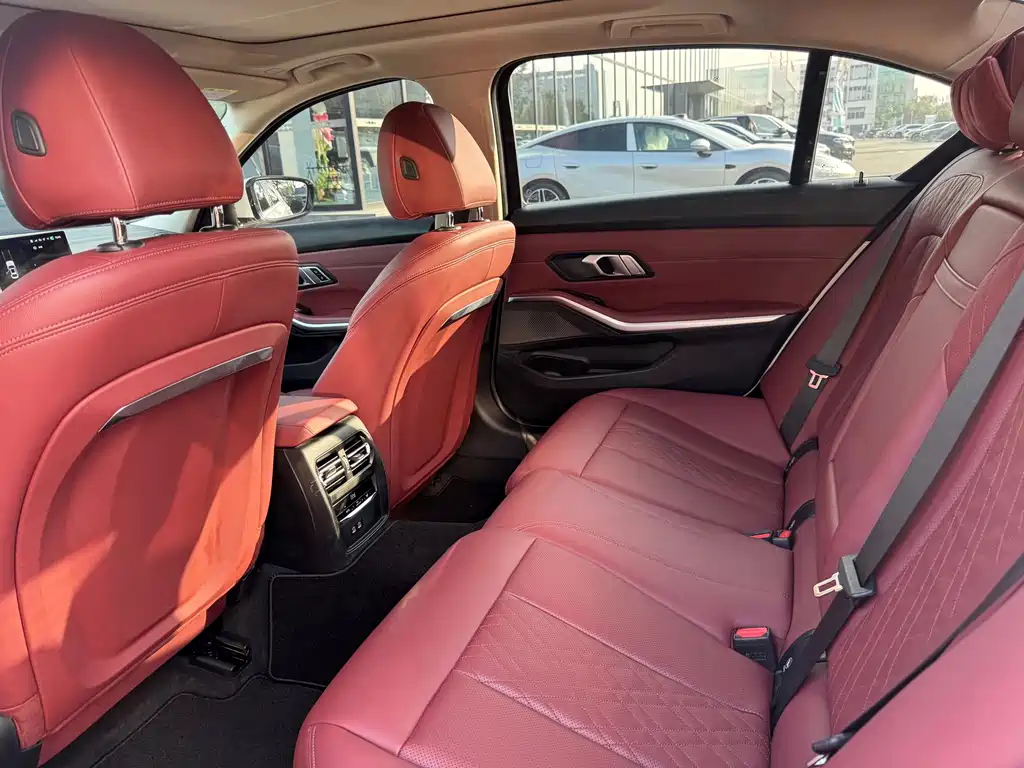 BMW 3 Series — миниатюра 8