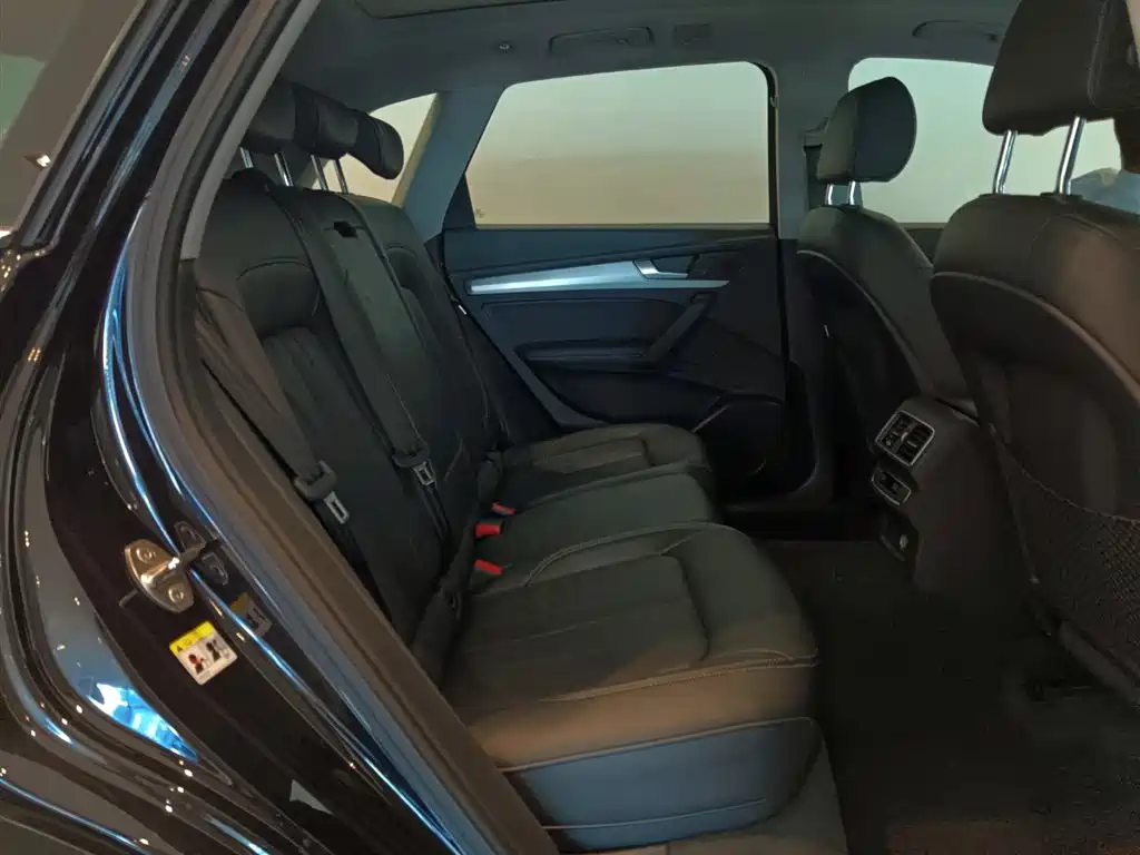Audi Q5L — миниатюра 8