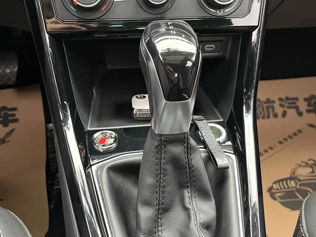 VOLKSWAGEN EXPLORING THE SHADOW