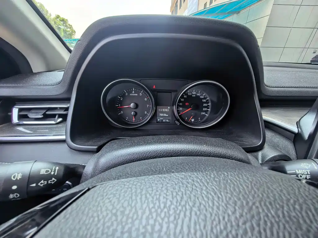 Haval M6 — миниатюра 9