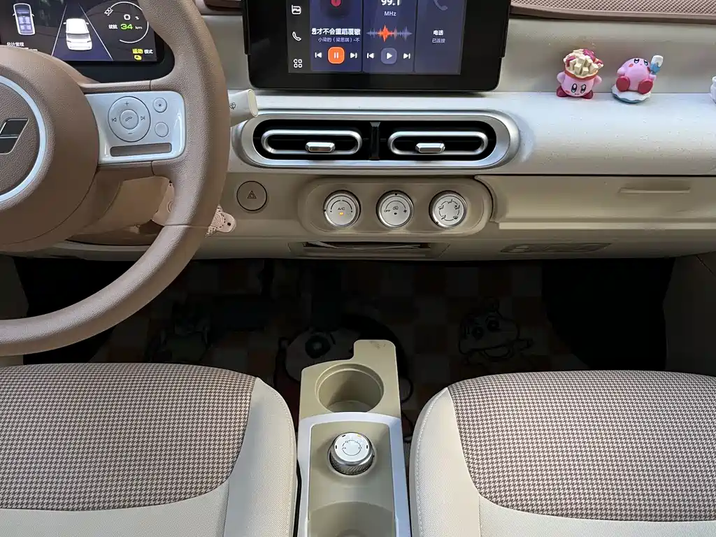 Wuling MINIEV — миниатюра 10