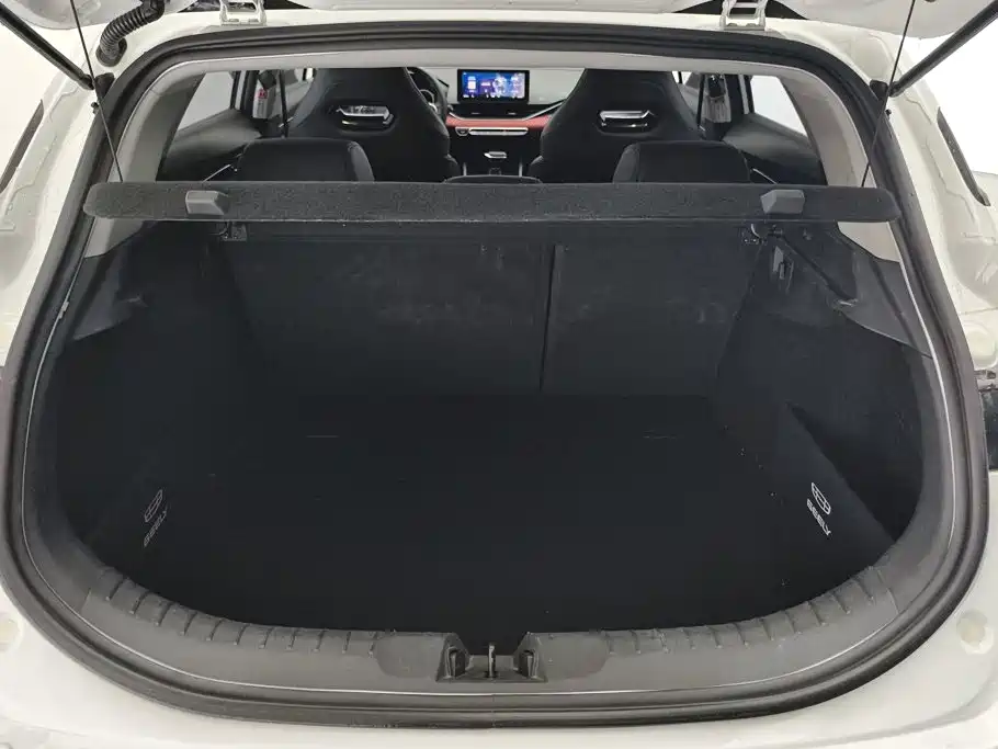 Geely Emgrand S — миниатюра 4
