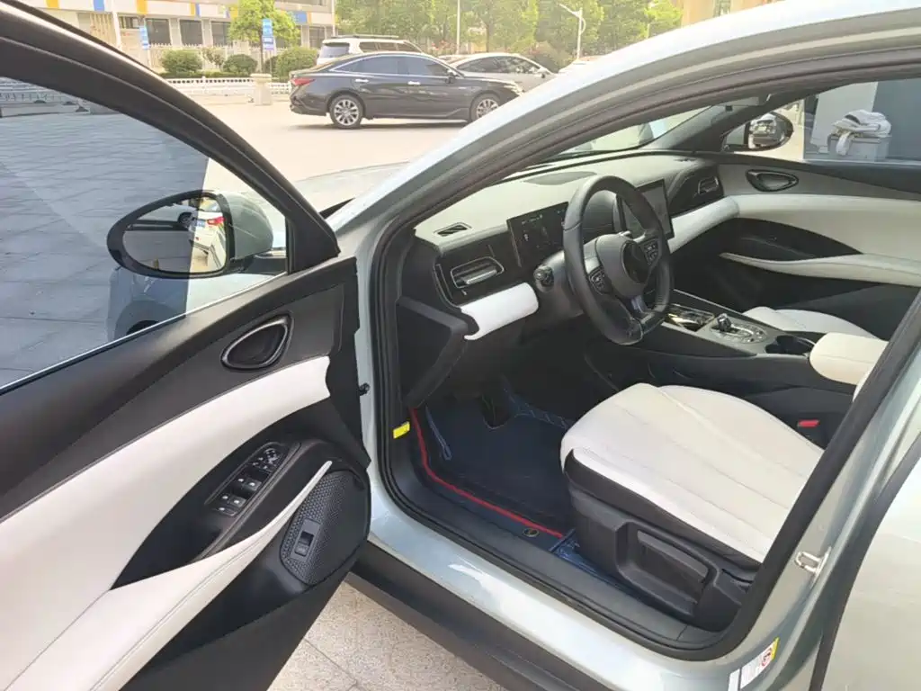 BYD Seal 06 — миниатюра 16
