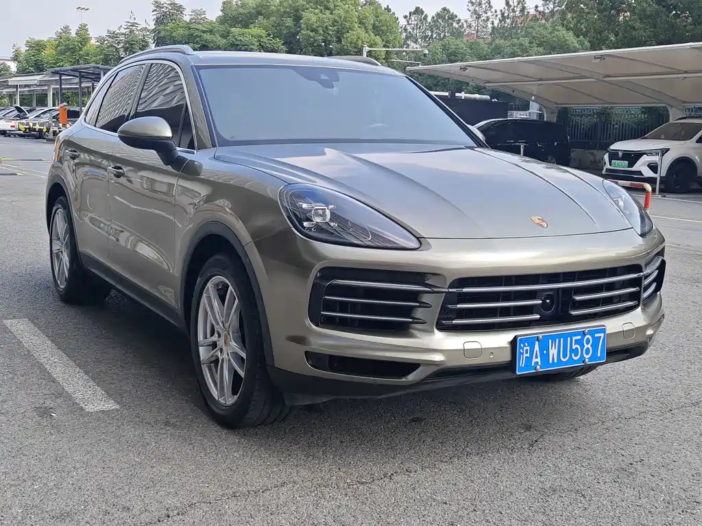 Porsche Cayenne — миниатюра 3