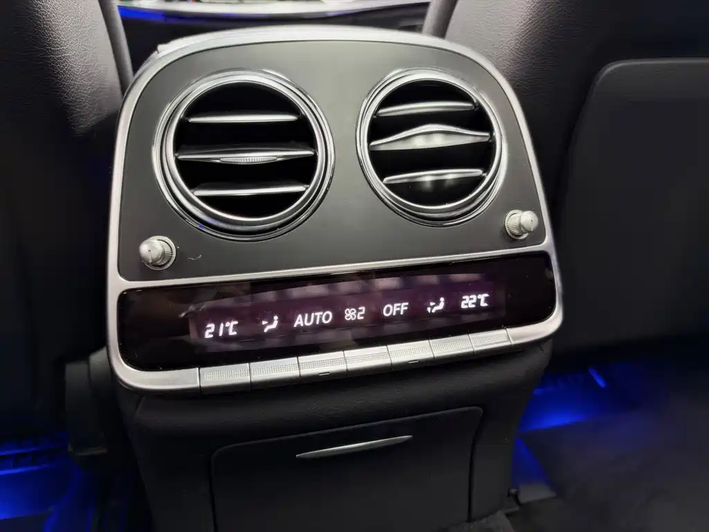 Mercedes-Benz S-Class — миниатюра 8