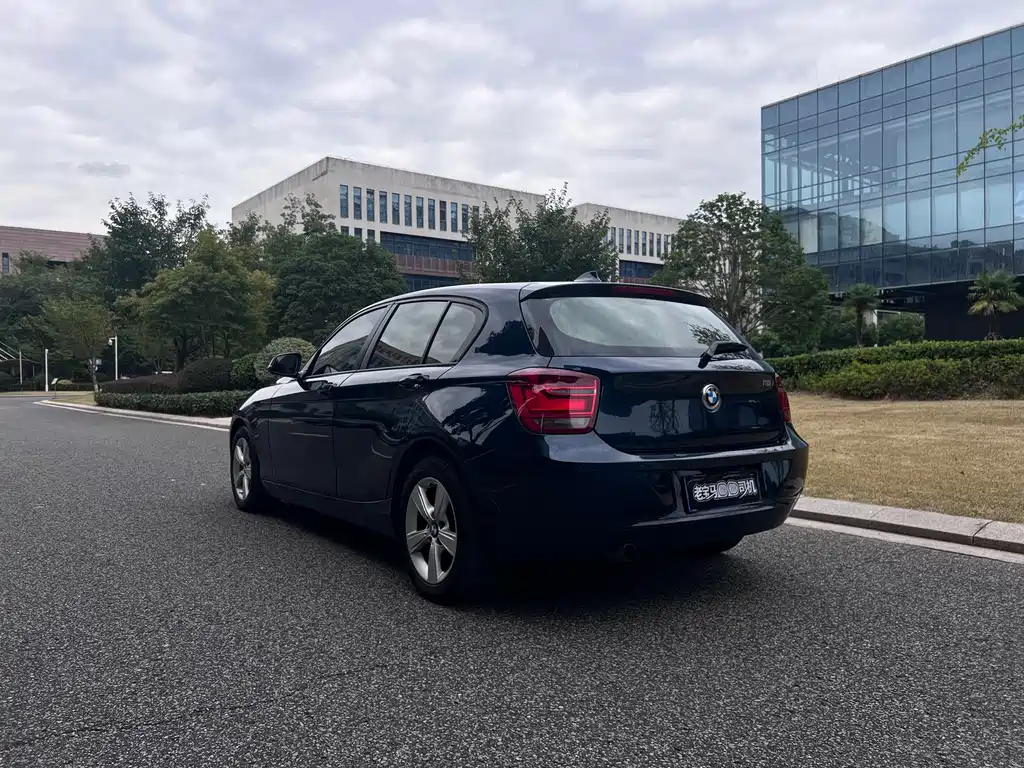 BMW 1 Series (Import) — миниатюра 23