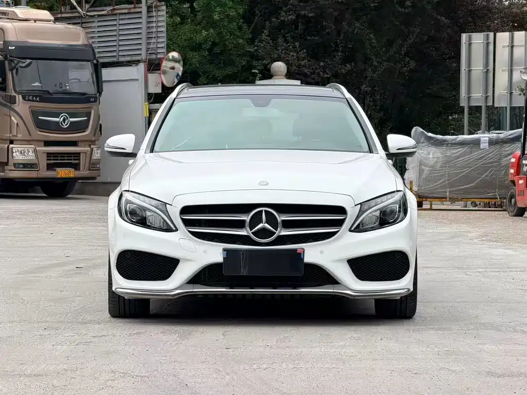 Mercedes-Benz C-Class (Import) — миниатюра 2