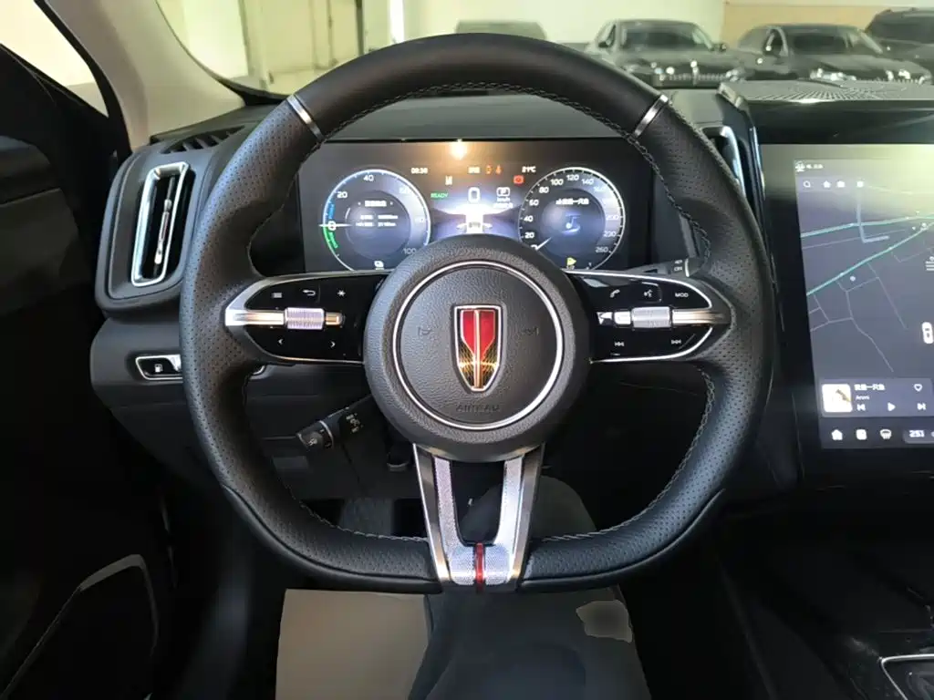 Hongqi Hongqi HS3 PHEV — миниатюра 11