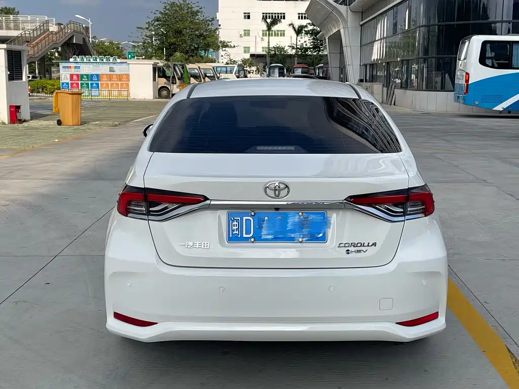 Toyota Corolla — миниатюра 4