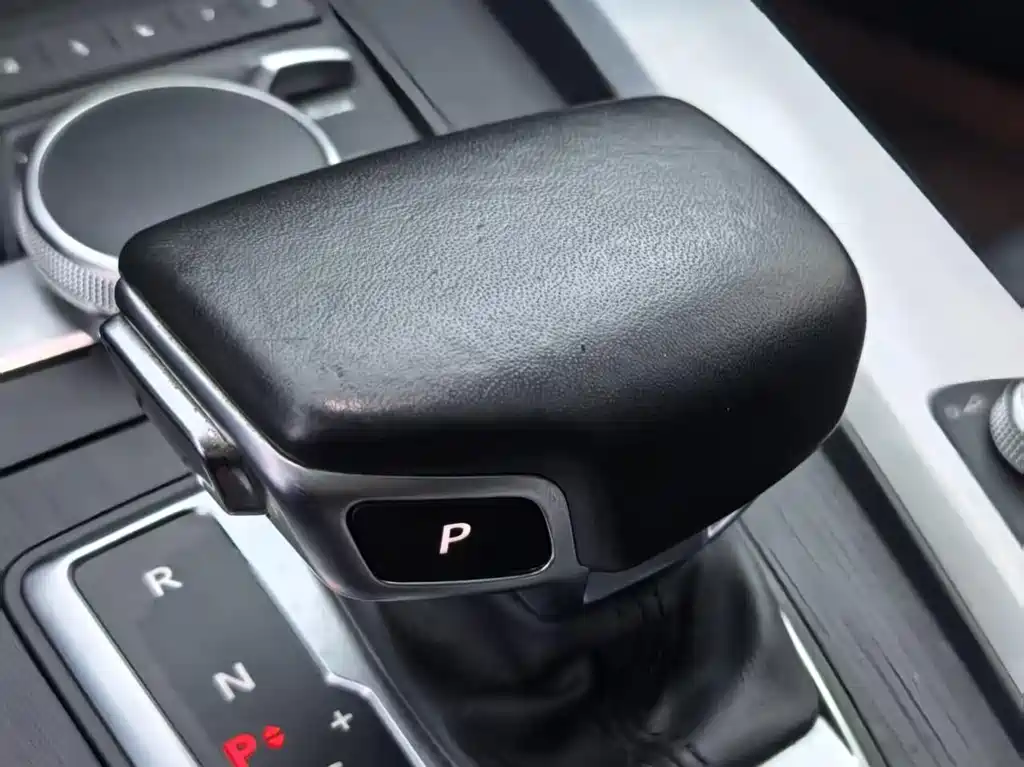 Audi A4L — миниатюра 21