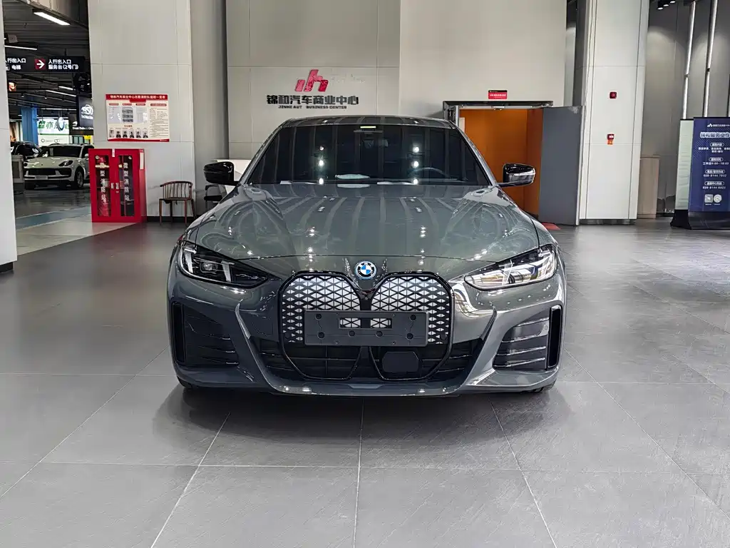 BMW i4 — миниатюра 2