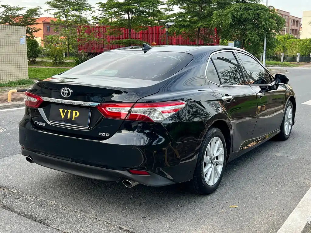 Toyota Camry — миниатюра 7