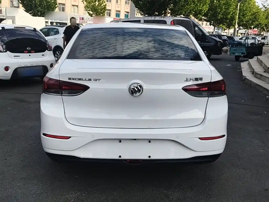 Buick Excelle — миниатюра 6