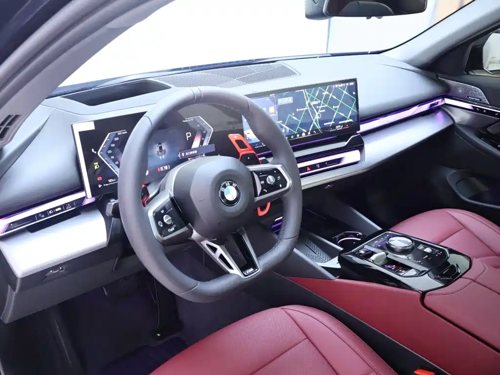 BMW 5 Series — миниатюра 11