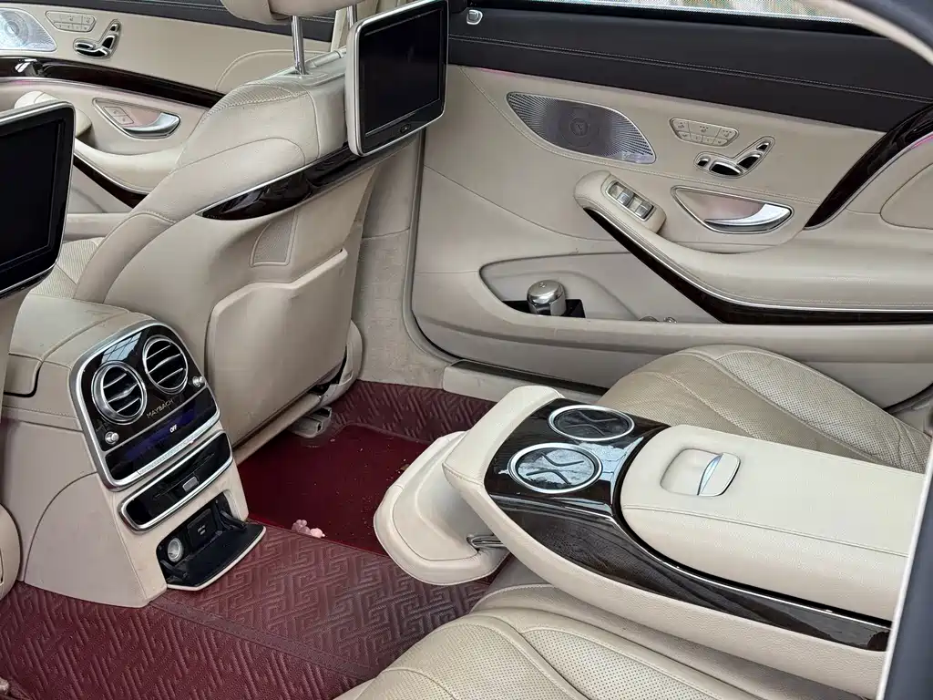 Mercedes-Benz S-Class — миниатюра 12