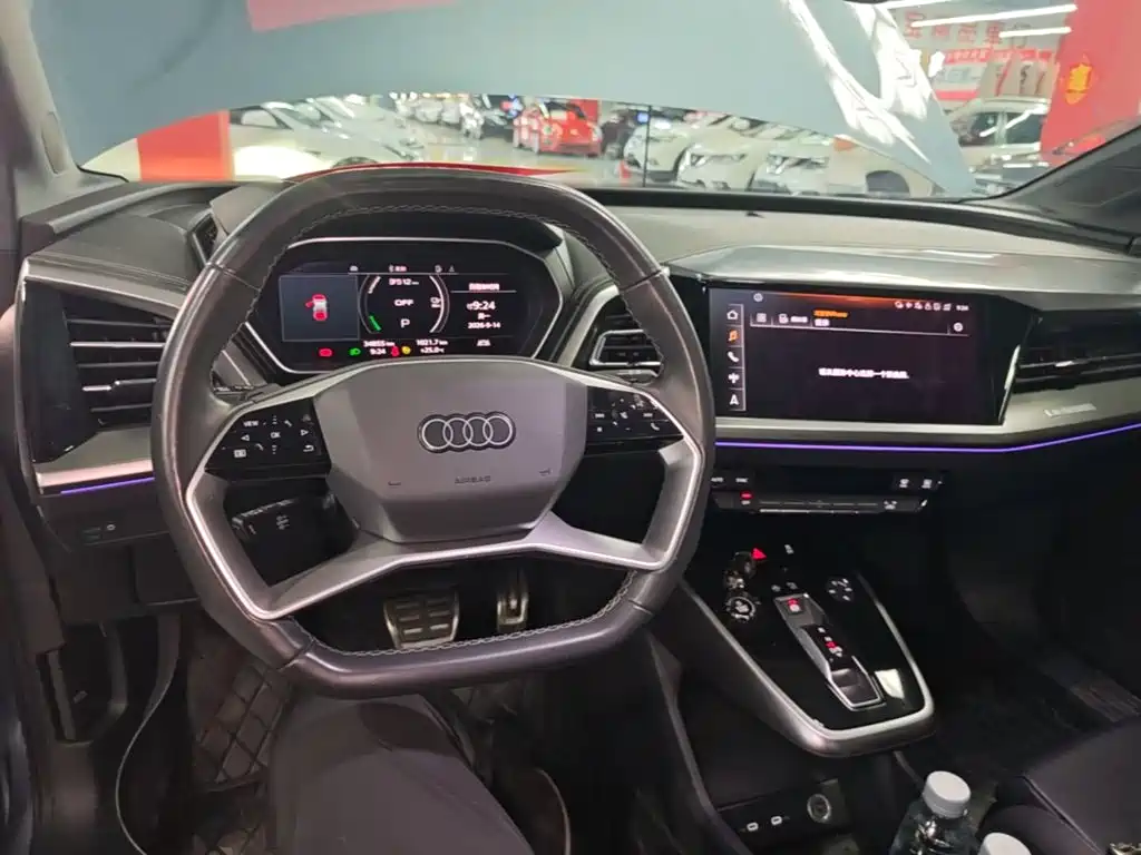 Audi Q4 e-tron — миниатюра 10