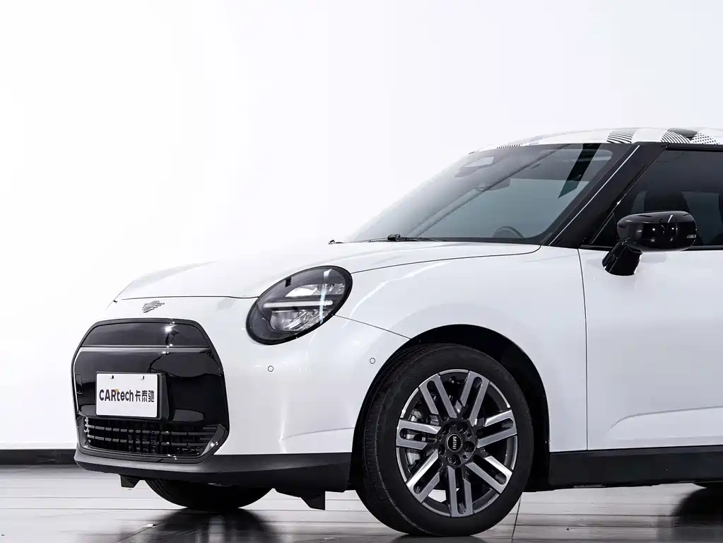 MINI MINI COOPER EV — миниатюра 24