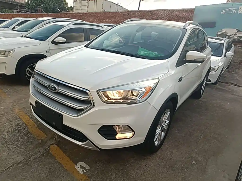 Ford Kuga — миниатюра 2
