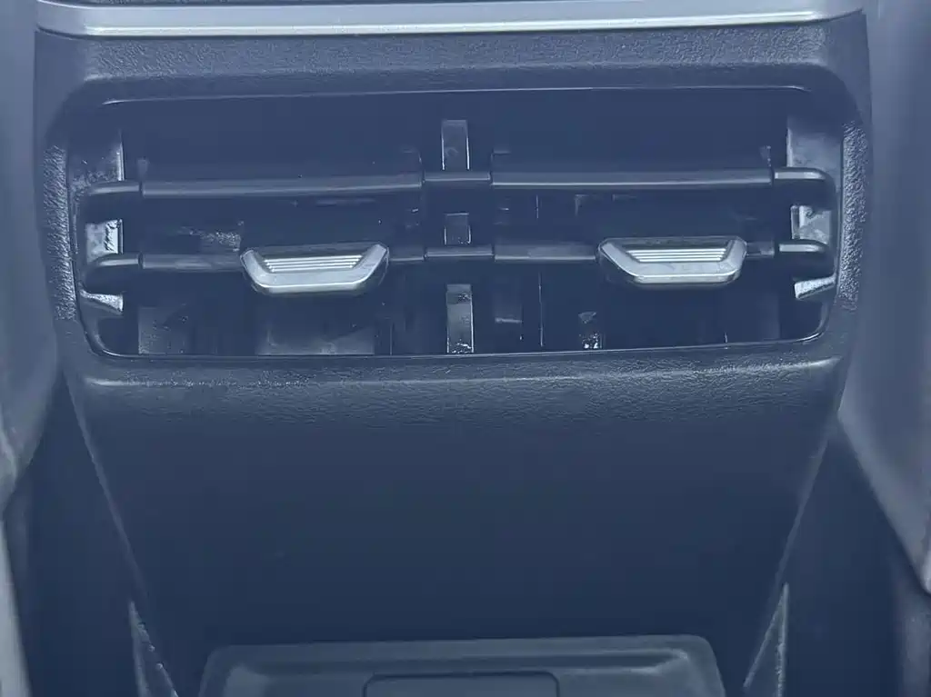 Geely Emgrand — миниатюра 17