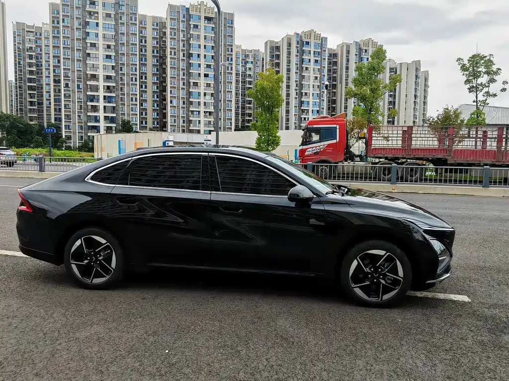 Wuling Xingguang — миниатюра 19