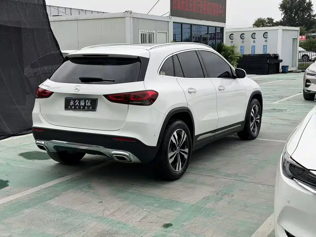 Mercedes-Benz GLA — миниатюра 23