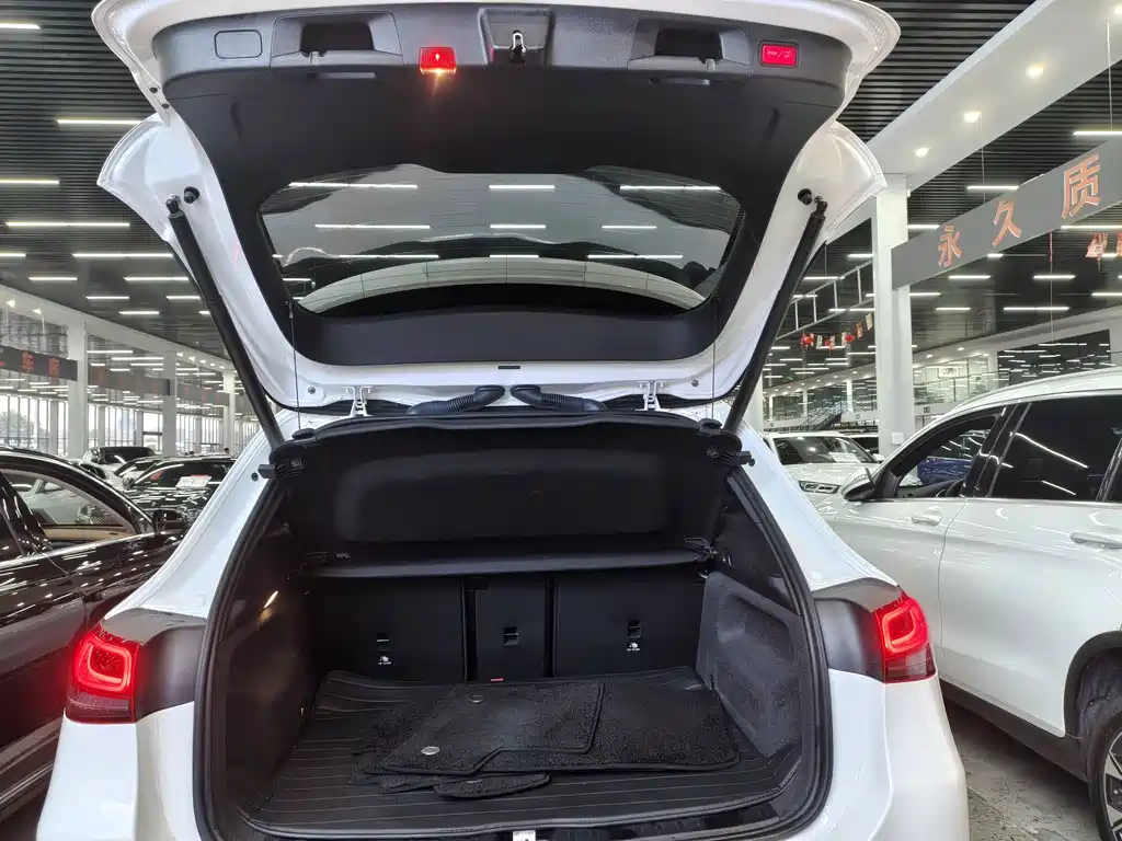 Mercedes-Benz GLA — миниатюра 16