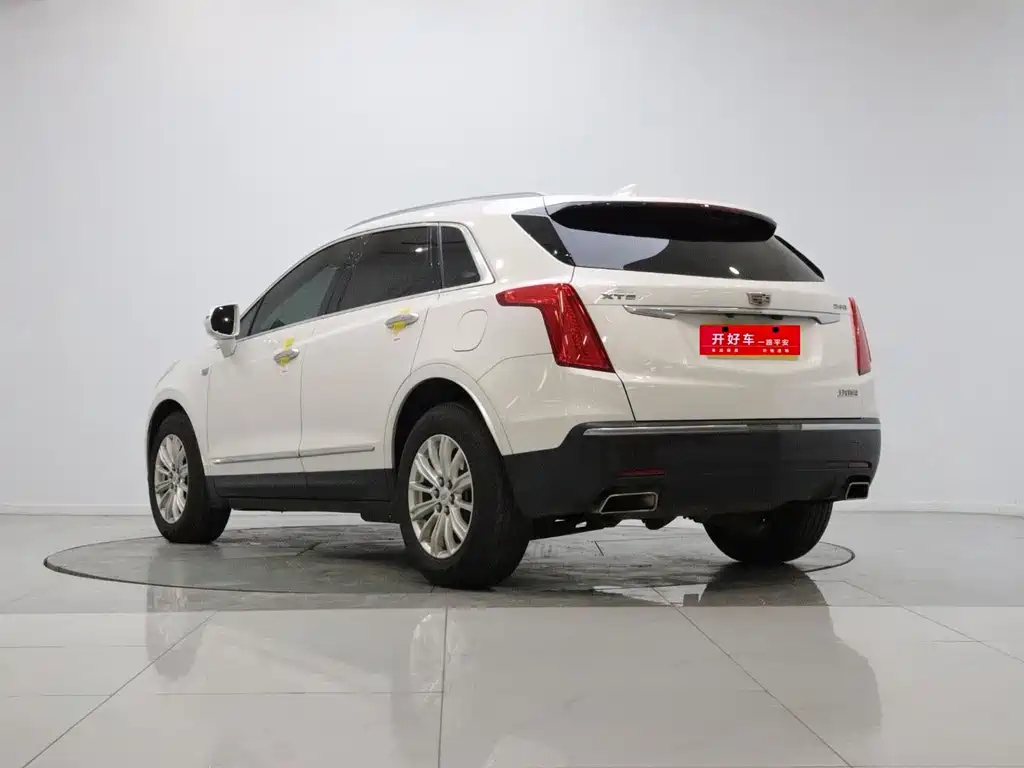 Cadillac XT5 — миниатюра 4