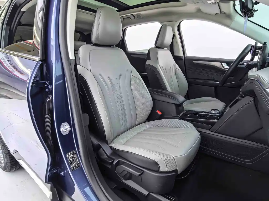 Ford Escape — миниатюра 8
