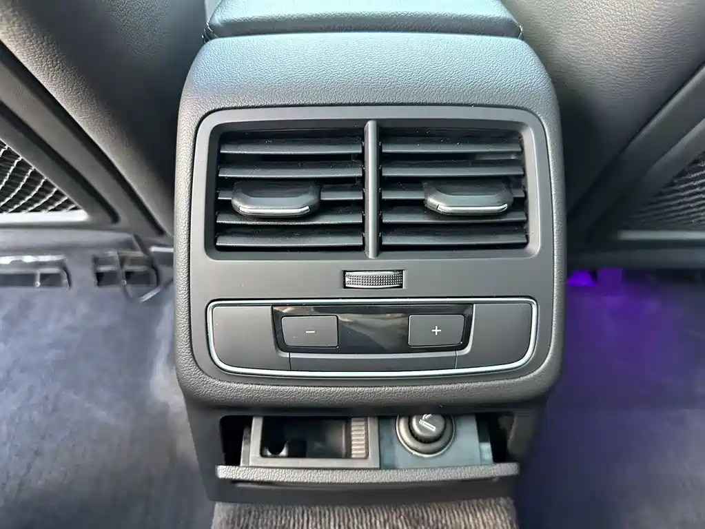 Audi A4L — миниатюра 15