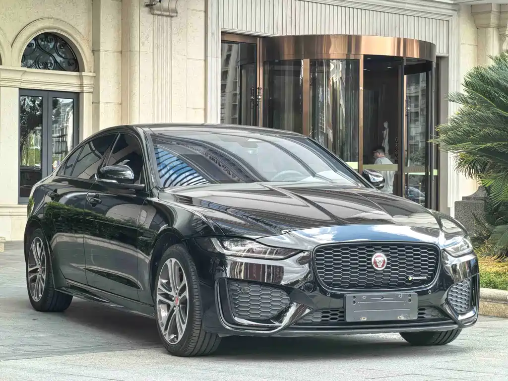 Jaguar XEL — миниатюра 3