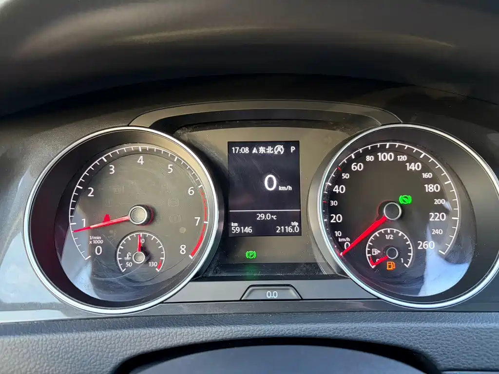Volkswagen Golf — миниатюра 12