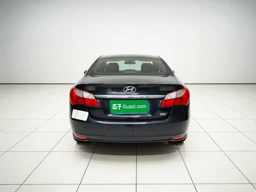 Hyundai Elantra — миниатюра 5