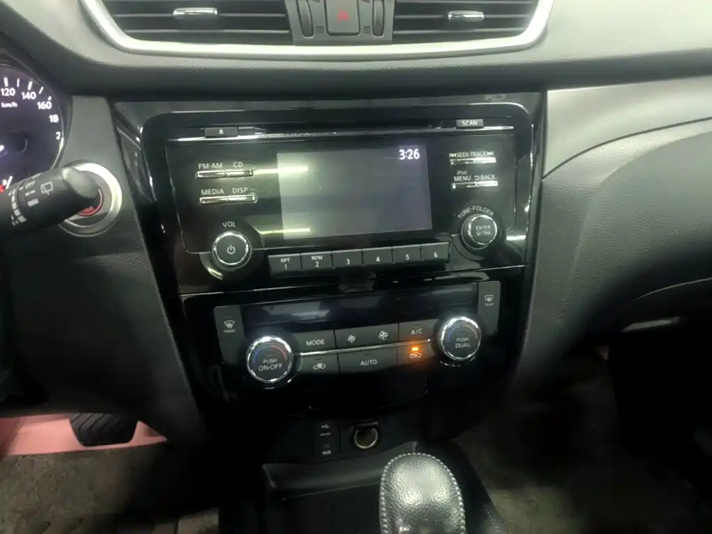 Nissan X-Trail — миниатюра 13