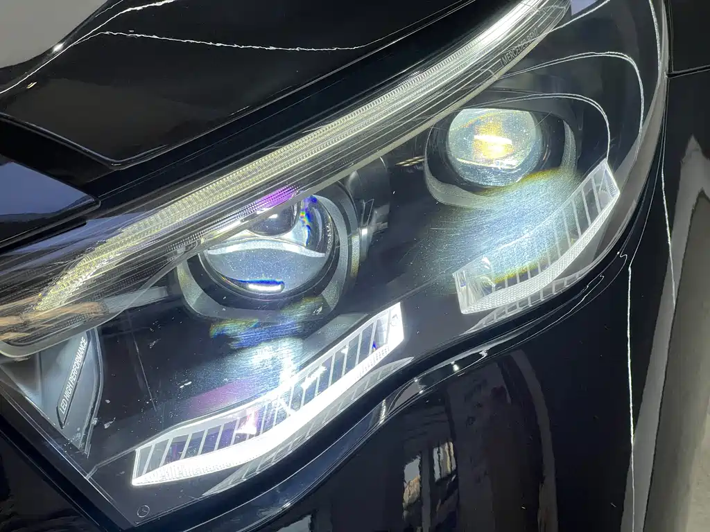 Mercedes-Benz E-Class — миниатюра 15