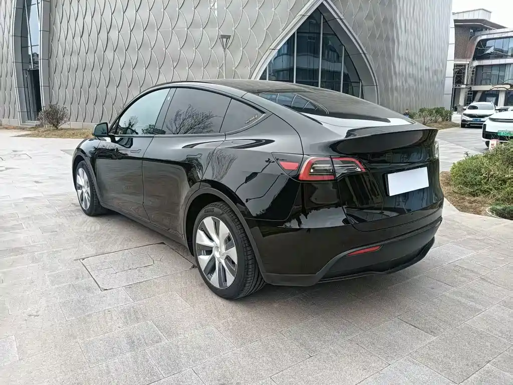 Tesla Model Y — фотографии объявления, Фото 5