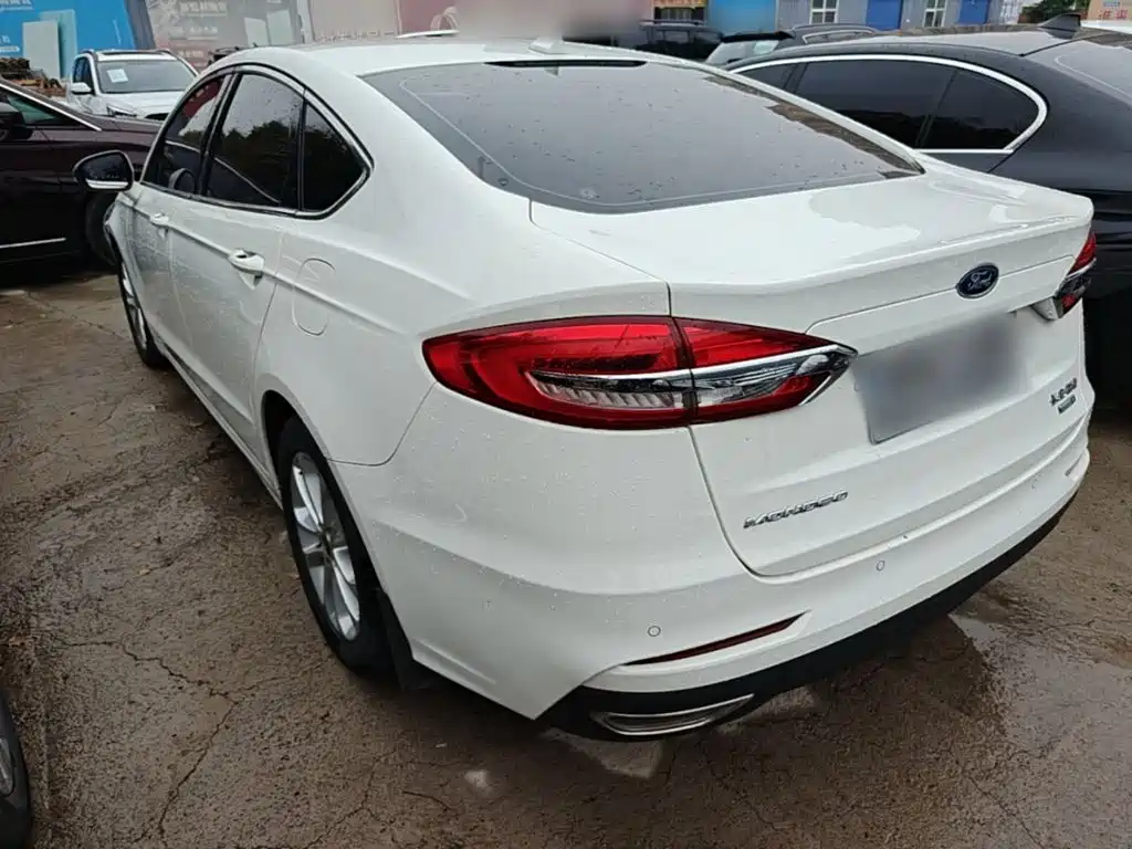 Ford Mondeo — миниатюра 5