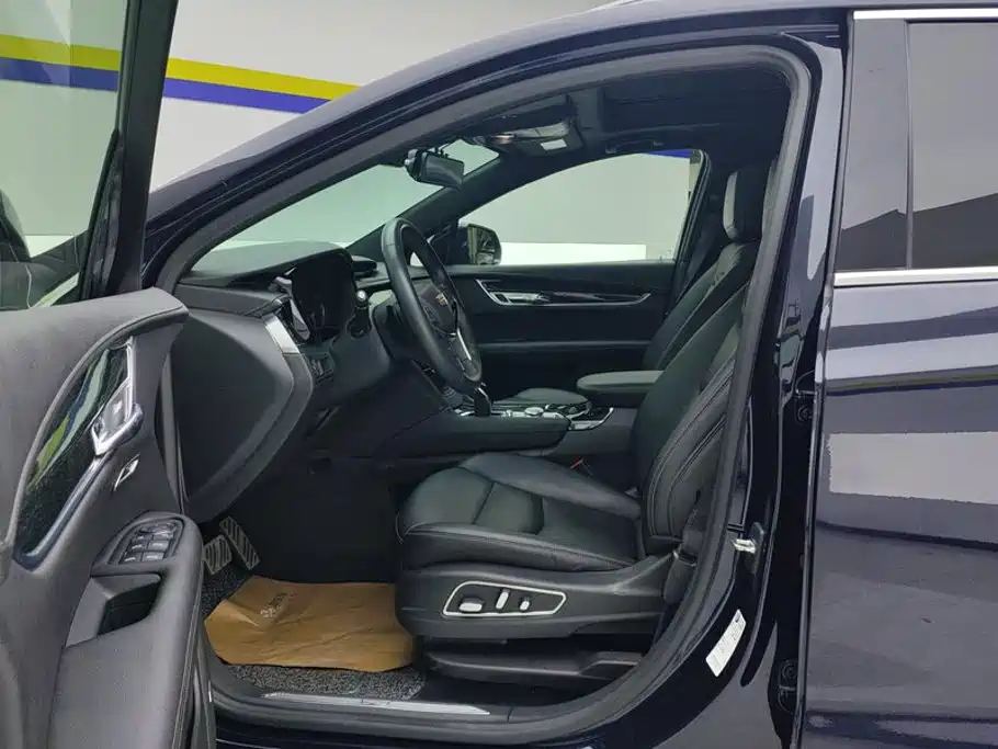 Cadillac XT5 — миниатюра 9