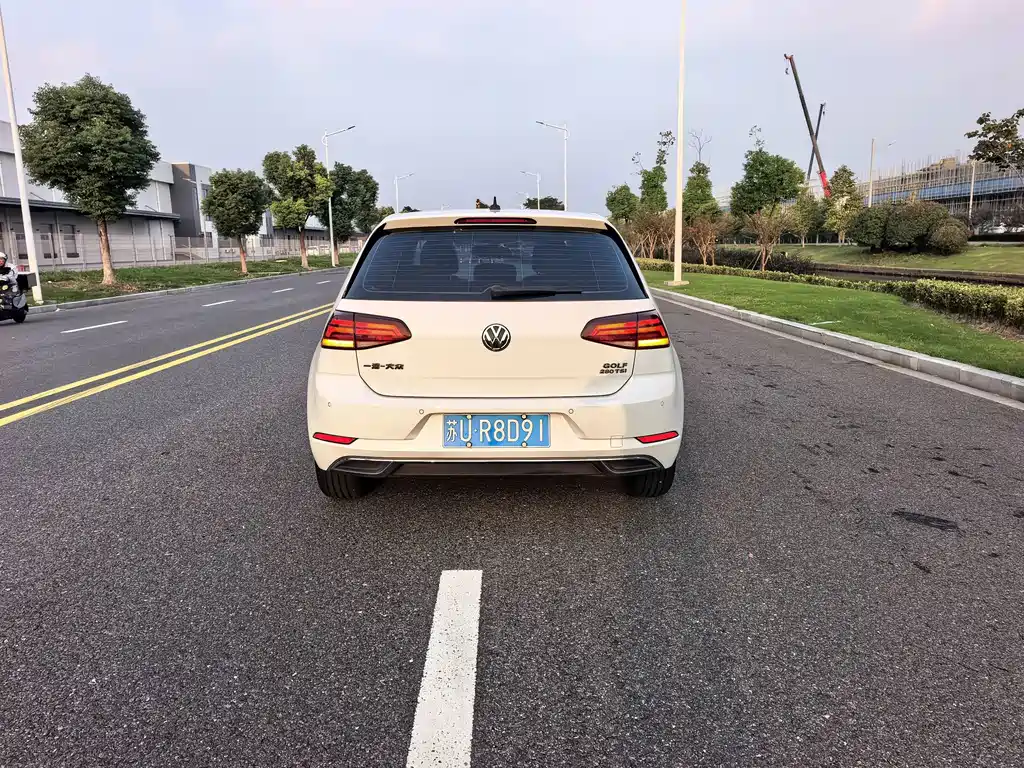 Volkswagen Golf — миниатюра 13