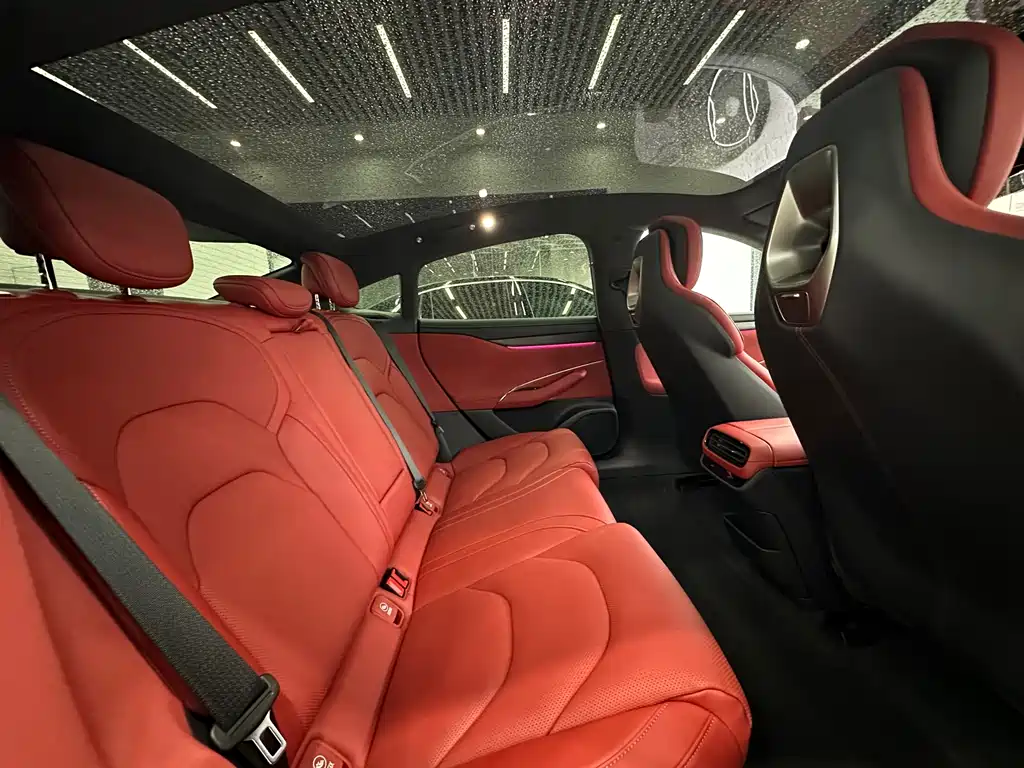 XIAOMI CAR XIAOMI SU7