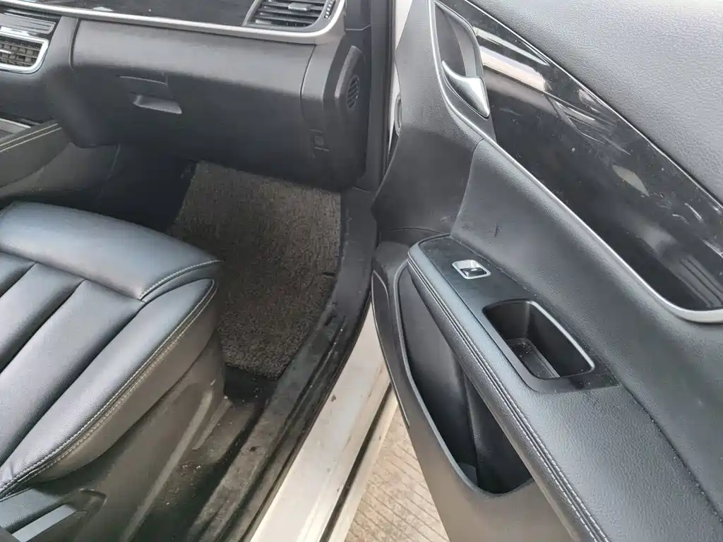 BYD MAX — миниатюра 19