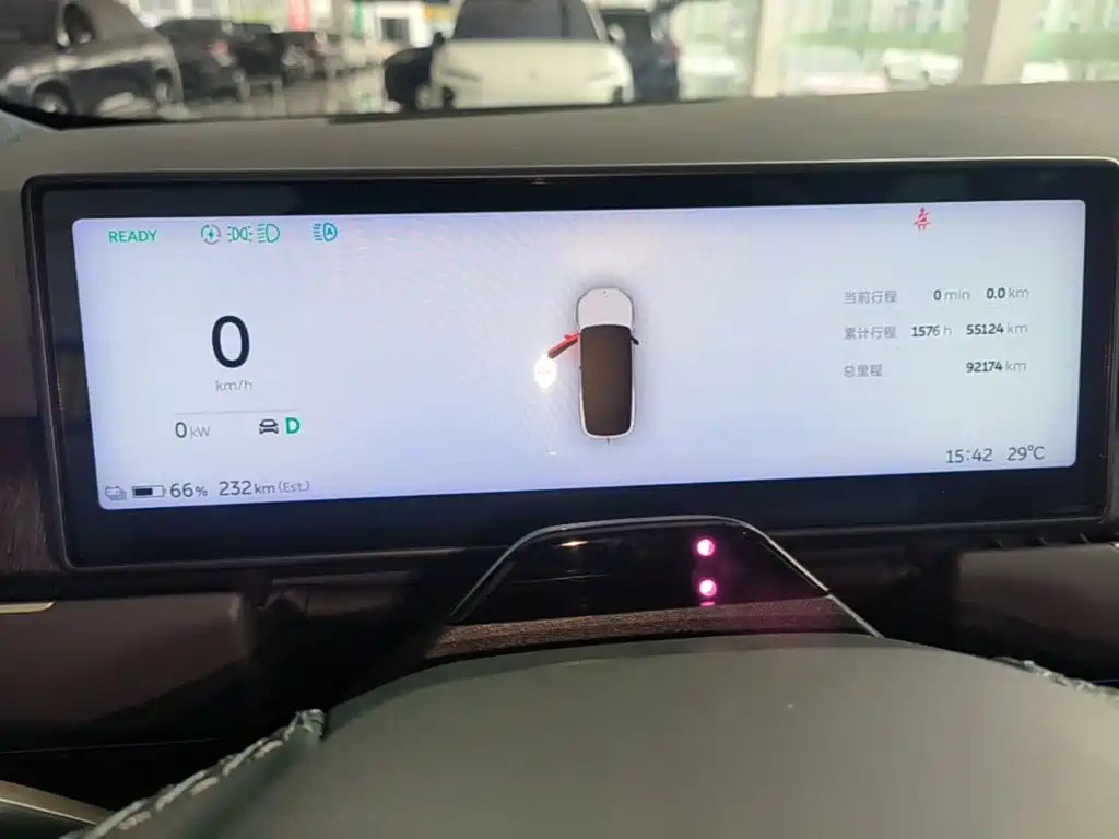 NIO ES8 — миниатюра 12