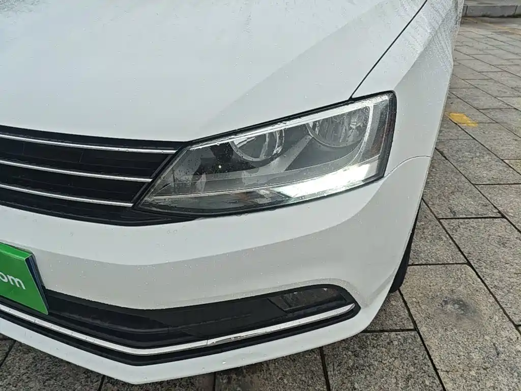 Volkswagen Sagitar — миниатюра 18