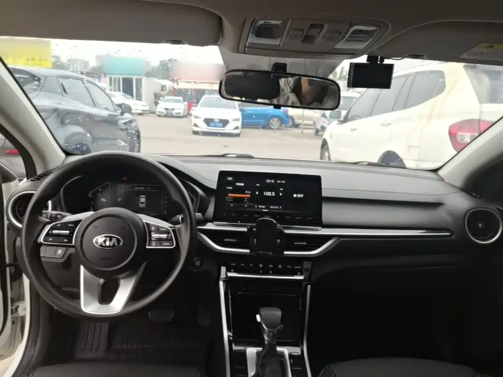Kia K3 — миниатюра 10