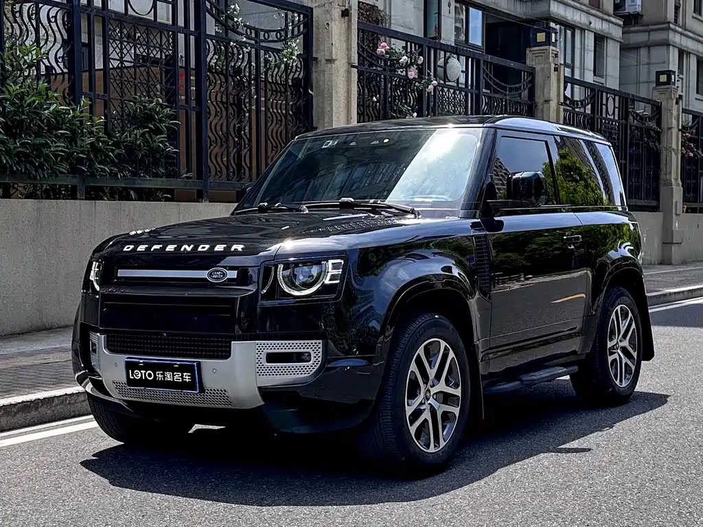 Land Rover Defender 2023